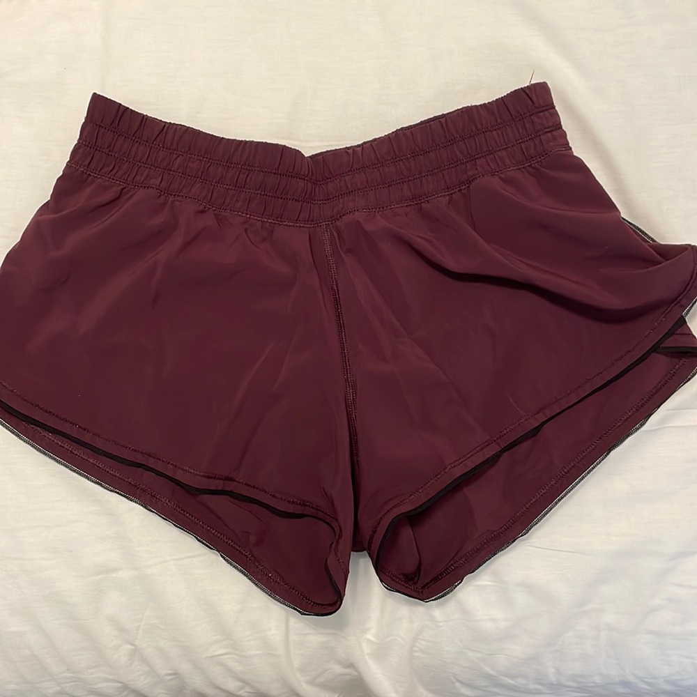 Lululemon Hotty Hot Short - 2.5”
